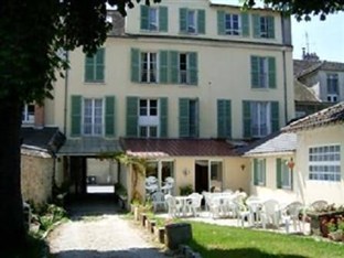 Agoda.com Apartments & Hotels France 