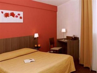 Agoda.com Apartments & Hotels France 