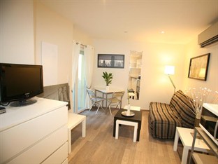 Agoda.com Apartments & Hotels France 