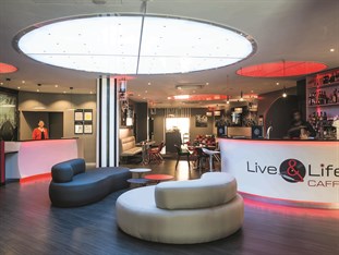 Agoda.com Apartments & Hotels France 