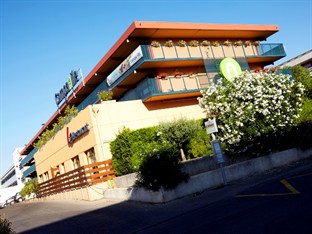 Agoda.com Apartments & Hotels France 