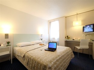 Agoda.com Apartments & Hotels France 