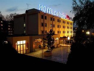 Agoda.com Apartments & Hotels France 