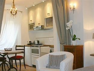 Agoda.com Apartments & Hotels France 