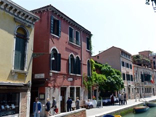 Agoda.com Italy Apartments & Hotels