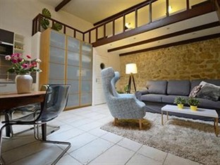 Agoda.com Apartments & Hotels France 
