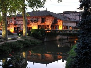 Agoda.com Apartments & Hotels France 