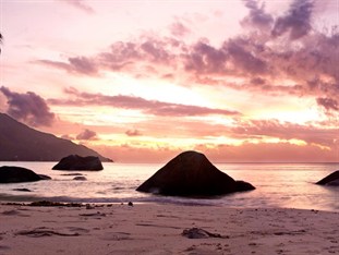 Agoda.com Seychelles Apartments & Hotels