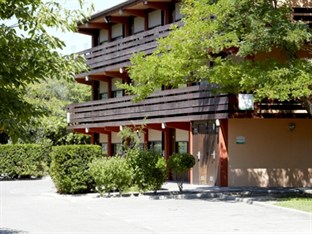 Agoda.com Apartments & Hotels France 