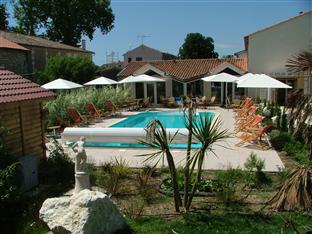 Agoda.com Apartments & Hotels France 