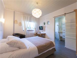 Agoda.com Apartments & Hotels France 