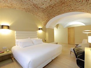 Agoda.com Spain Apartments & Hotels