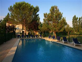 Agoda.com Apartments & Hotels France 