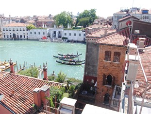 Agoda.com Italy Apartments & Hotels