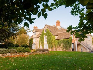 Agoda.com United Kingdom Apartments & Hotels