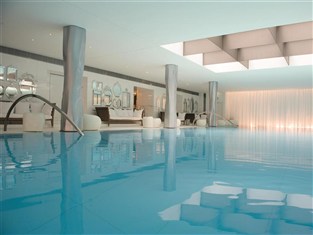 Agoda.com Apartments & Hotels France 