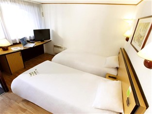 Agoda.com Apartments & Hotels France 