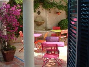 Agoda.com Apartments & Hotels France 