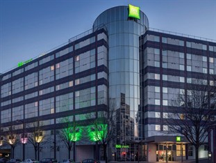 Agoda.com Apartments & Hotels France 