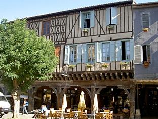 Agoda.com Apartments & Hotels France 