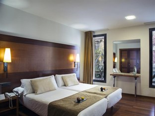 Agoda.com Spain Apartments & Hotels